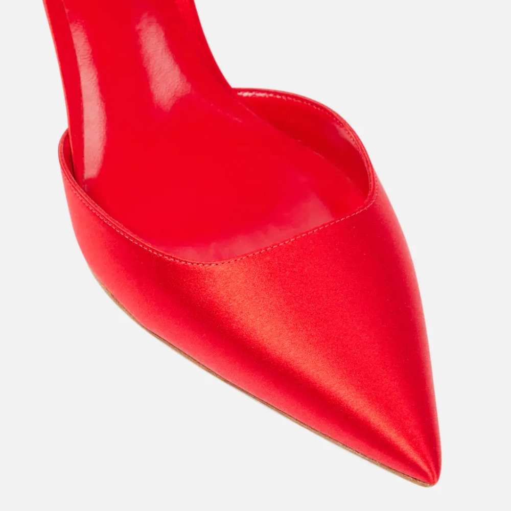 Renée Caovilla satin pump